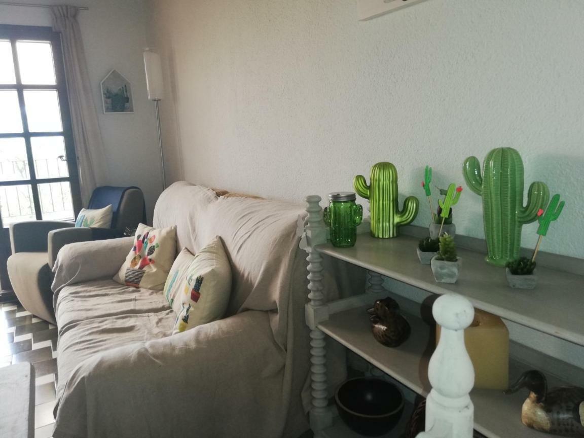Can Cactus Garriguella Exteriör bild